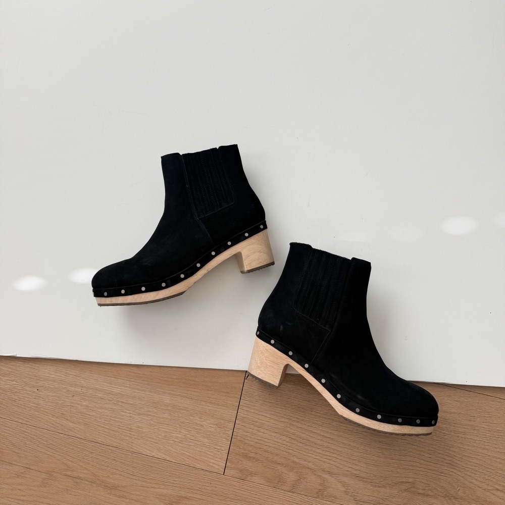 LOFT Black Suede Studded Wood Block Heel Clog Chelsea Ankle Boots 8M